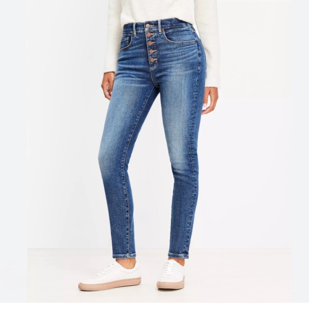 LOFT Women's High Rise Button Fly Curvy Ankle Jeans 33
